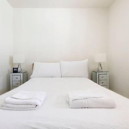 Beautiful 2 Bedroom Mews House With Parking By The Beach Brighton Eksteriør billede